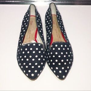 Gap canvas navy and polka dot flat